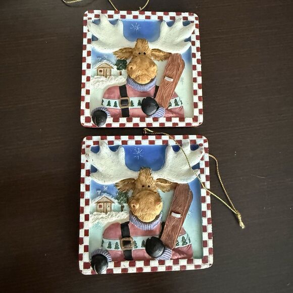 2 VINTAGE CHRISTMAS SKI MOOSE SQUARE ORNAMENT CERAMIC 3.5in Sq - Picture 1 of 4